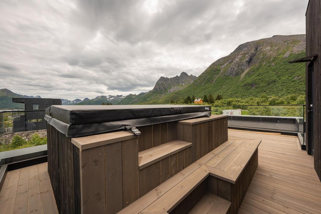 Hoda Cabin - Luxury Lodge With Jacuzzi And Sauna Lyngværet Esterno foto
