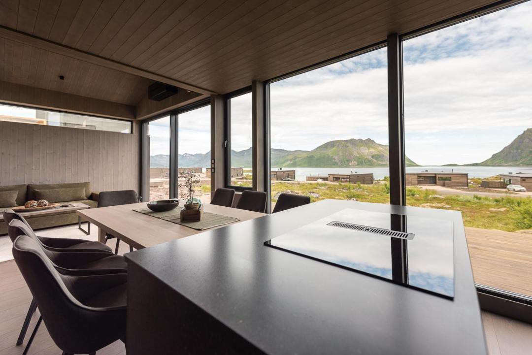 Hoda Cabin - Luxury Lodge With Jacuzzi And Sauna Lyngværet Esterno foto